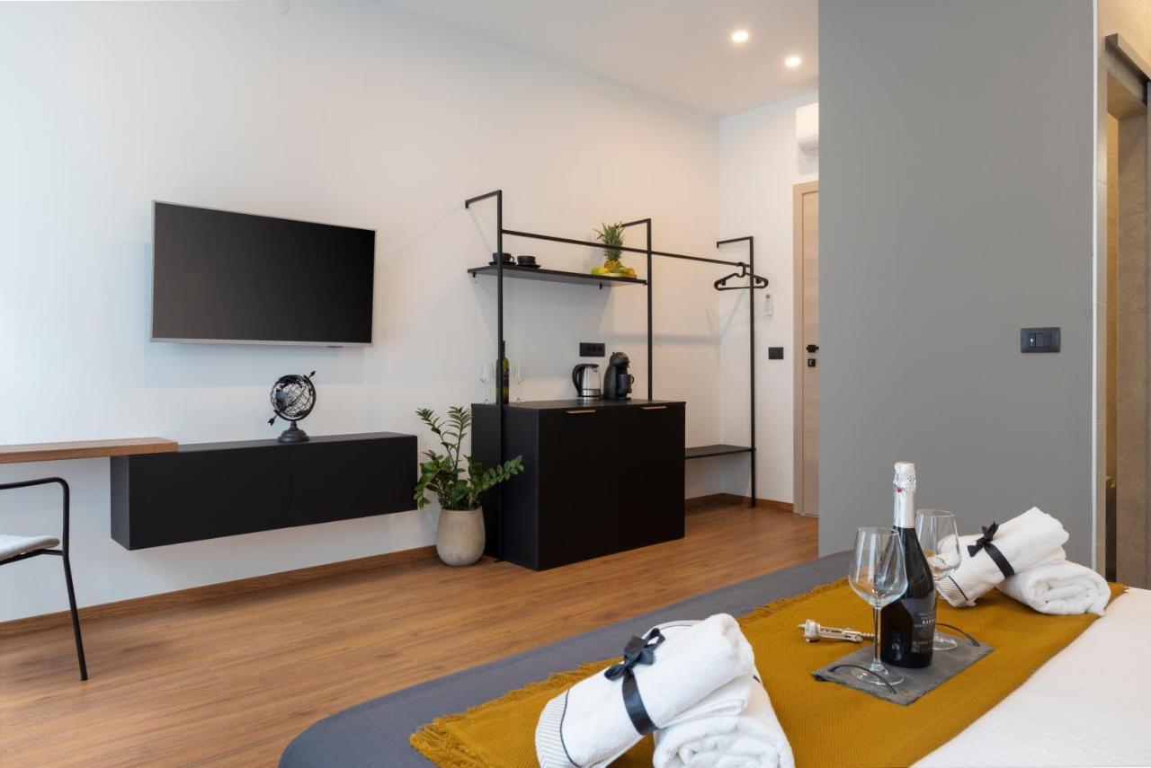 Deluxe Rooms And Apartments Korzo Pula Dış mekan fotoğraf