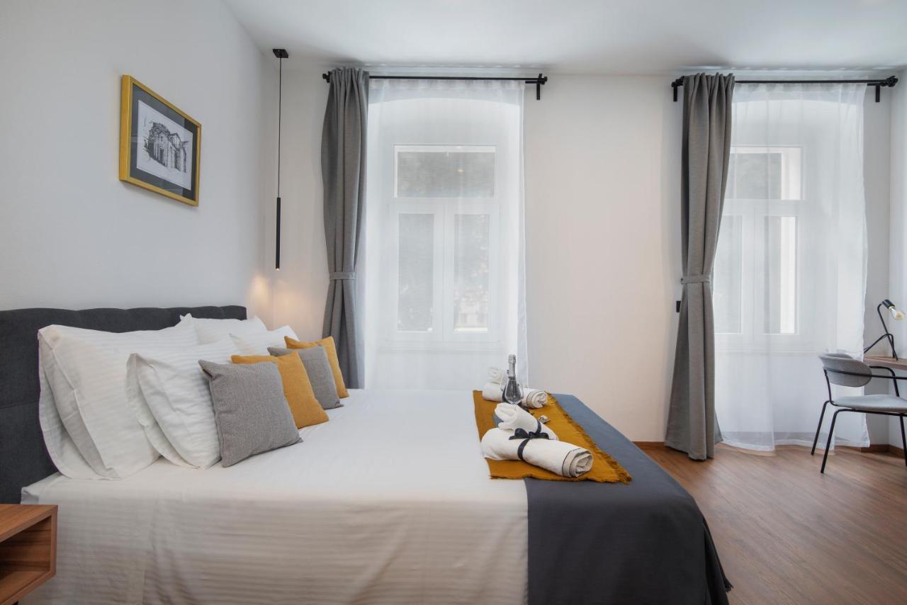Deluxe Rooms And Apartments Korzo Pula Dış mekan fotoğraf